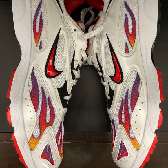 Nike Zoom Streak Spectrum Plus Supreme White - Picture 1 of 7